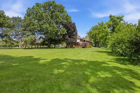 19W471 Deerpath Lane Lemont IL 60439