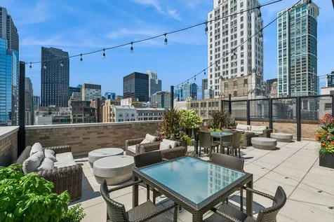 6 North Michigan Avenue Chicago IL 60602