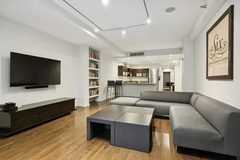 6 North Michigan Avenue Chicago IL 60602