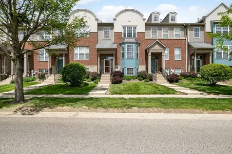 98 Village Station Lane Grayslake IL 60030