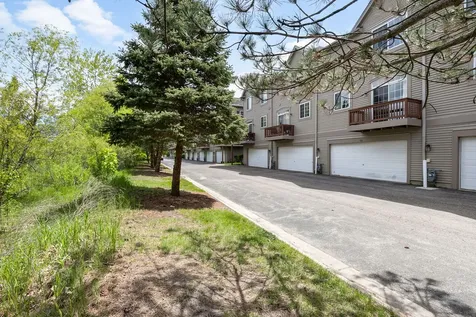 98 Village Station Lane Grayslake IL 60030