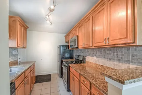 4524 1ST Avenue Lyons IL 60534