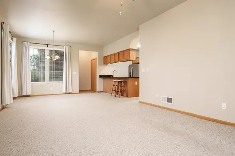 607 Queens Court Rockton IL 61072