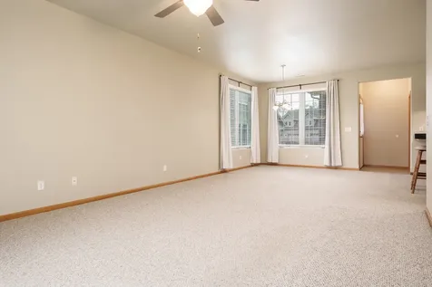 607 Queens Court Rockton IL 61072