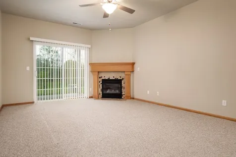 607 Queens Court Rockton IL 61072