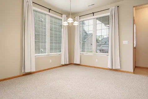 607 Queens Court Rockton IL 61072