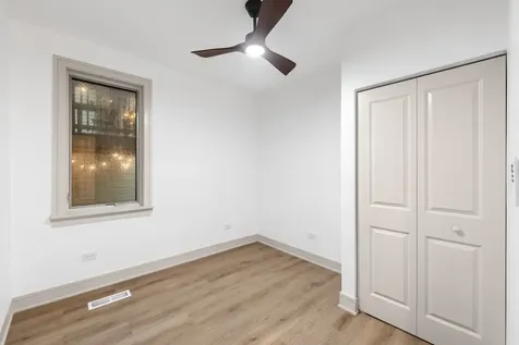 2927 North Rockwell Street Chicago IL 60618
