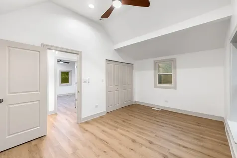 2927 North Rockwell Street Chicago IL 60618