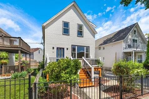 2927 North Rockwell Street Chicago IL 60618