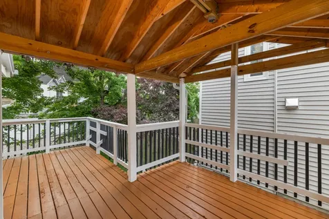 2927 North Rockwell Street Chicago IL 60618