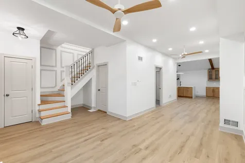 2927 North Rockwell Street Chicago IL 60618