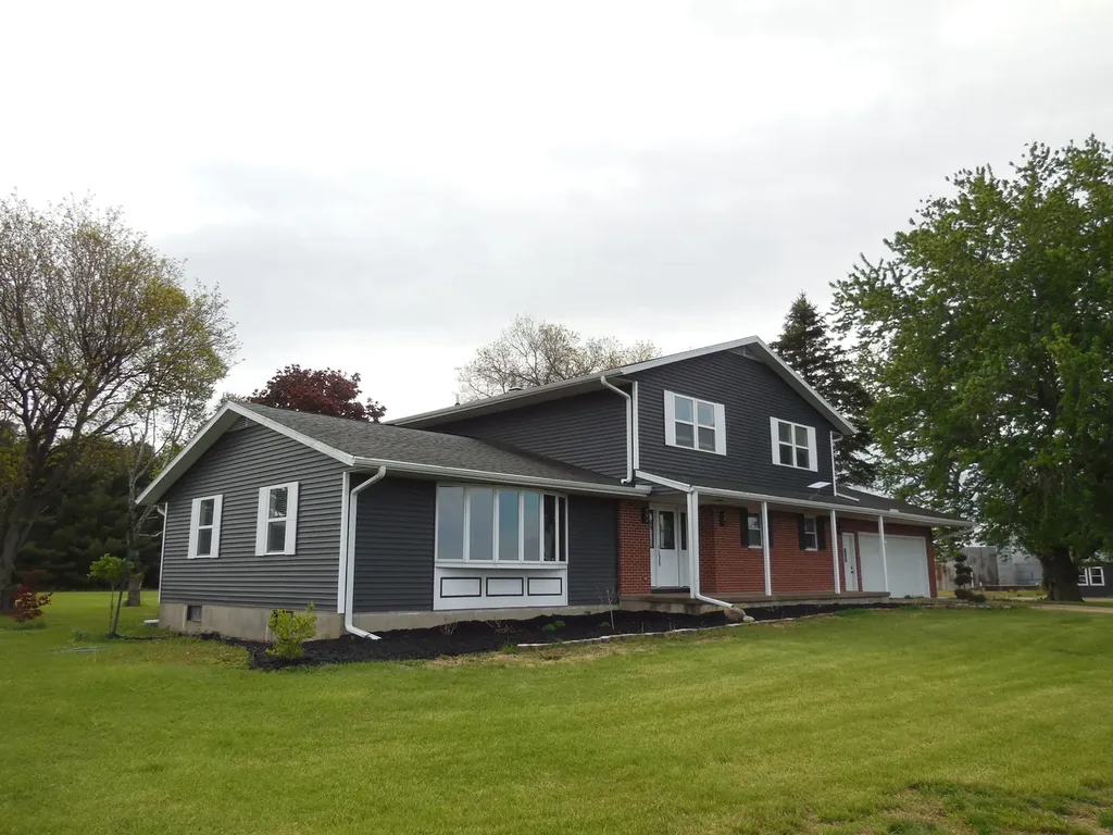 24704 2200 East Street Ohio IL 61349