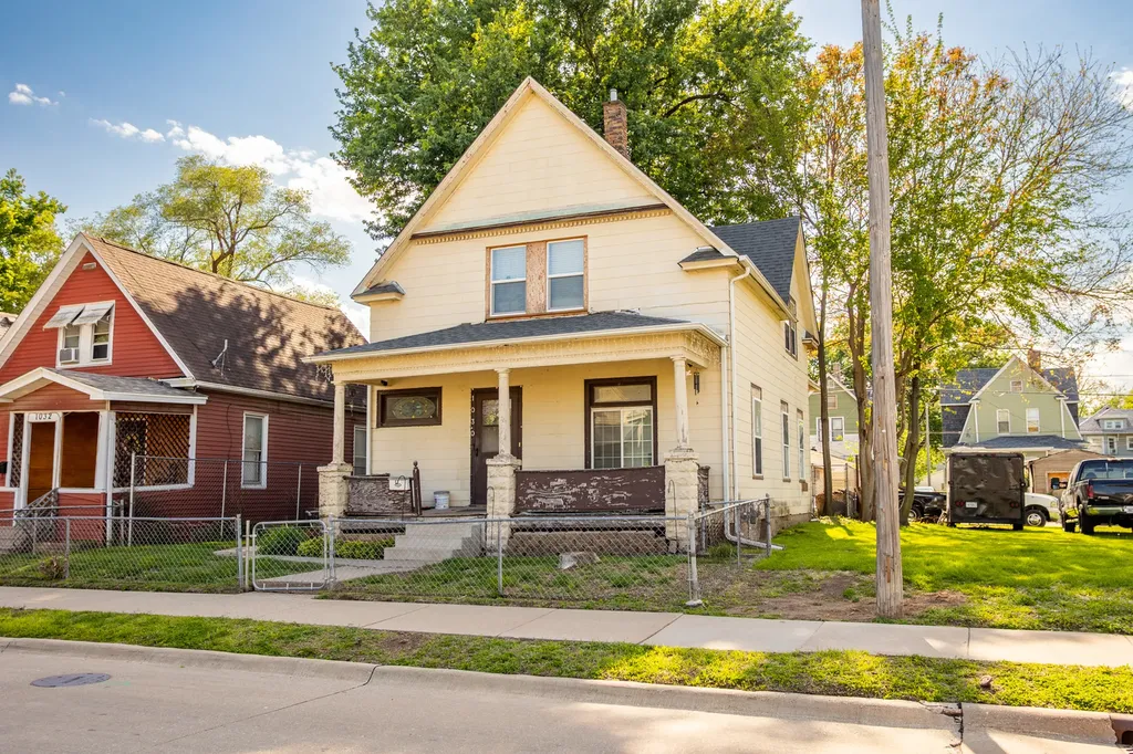 1030 15TH Street Rock Island IL 61201