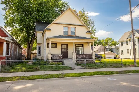 1030 15TH Street Rock Island IL 61201