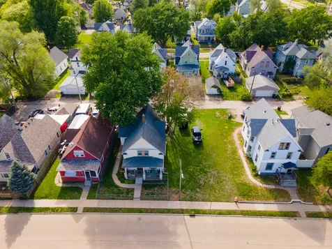 1030 15TH Street Rock Island IL 61201