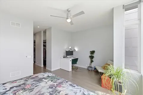 1019 North Cleveland Avenue Chicago IL 60610