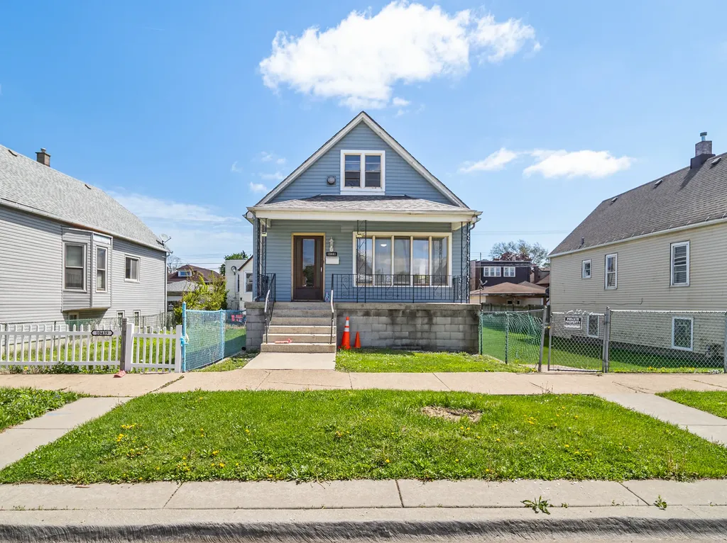 10441 South Avenue H Avenue Chicago IL 60617