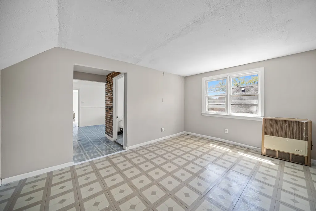 10441 South Avenue H Avenue Chicago IL 60617