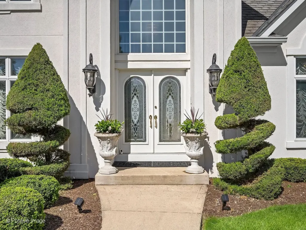 6714 Sweetbriar Lane Darien IL 60561