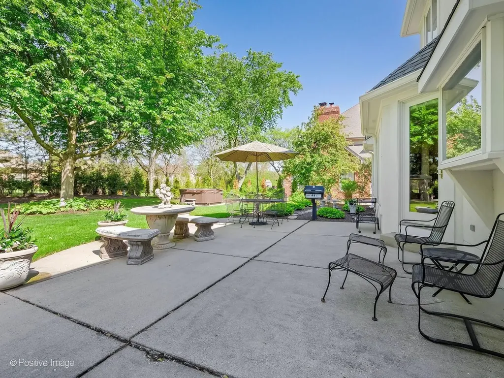 6714 Sweetbriar Lane Darien IL 60561