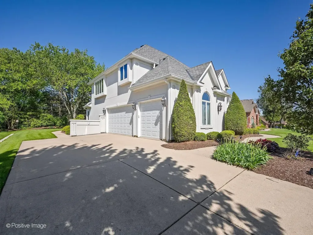 6714 Sweetbriar Lane Darien IL 60561