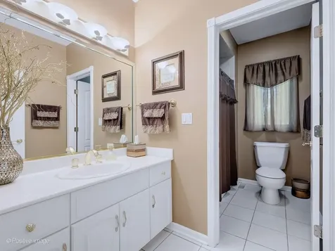 6714 Sweetbriar Lane Darien IL 60561
