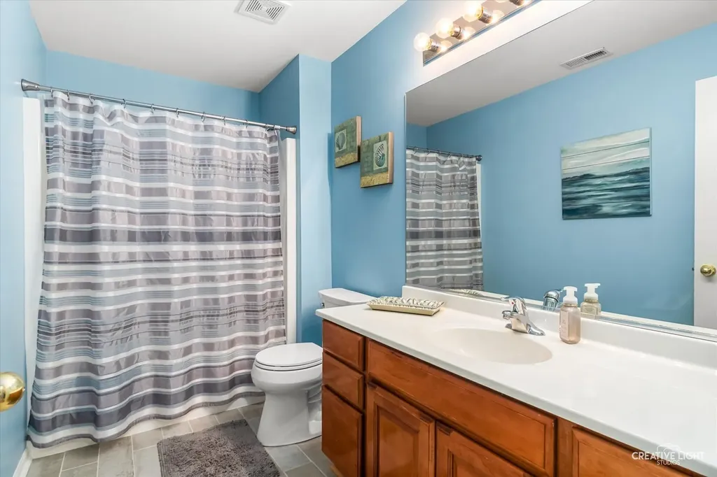 2579 Rourke Drive Aurora IL 60503