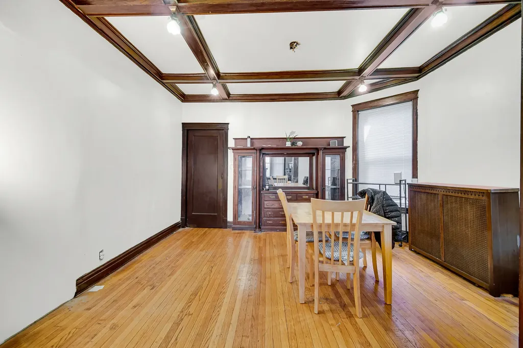 11317 South Indiana Avenue Chicago IL 60628