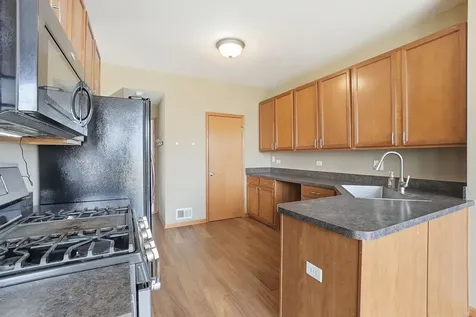 1008 Heron Circle Joliet IL 60431