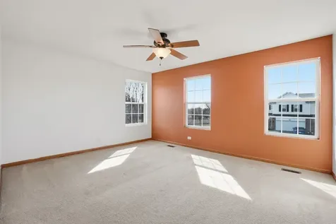 1008 Heron Circle Joliet IL 60431