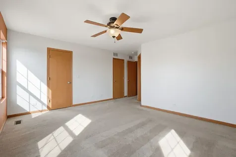1008 Heron Circle Joliet IL 60431