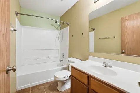 1008 Heron Circle Joliet IL 60431