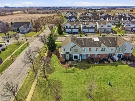 1008 Heron Circle Joliet IL 60431