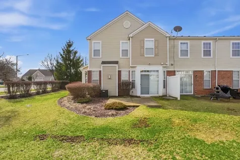 1008 Heron Circle Joliet IL 60431