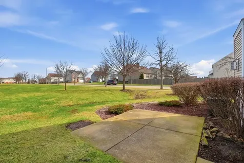 1008 Heron Circle Joliet IL 60431