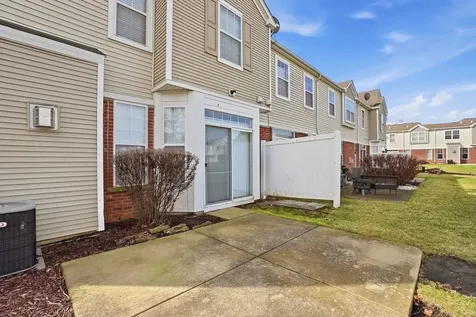 1008 Heron Circle Joliet IL 60431