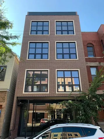 2930 North Lincoln Avenue Chicago IL 60657