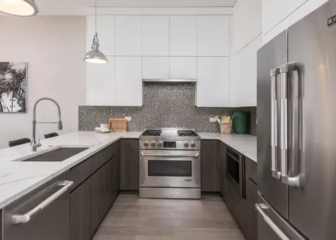 2930 North Lincoln Avenue Chicago IL 60657