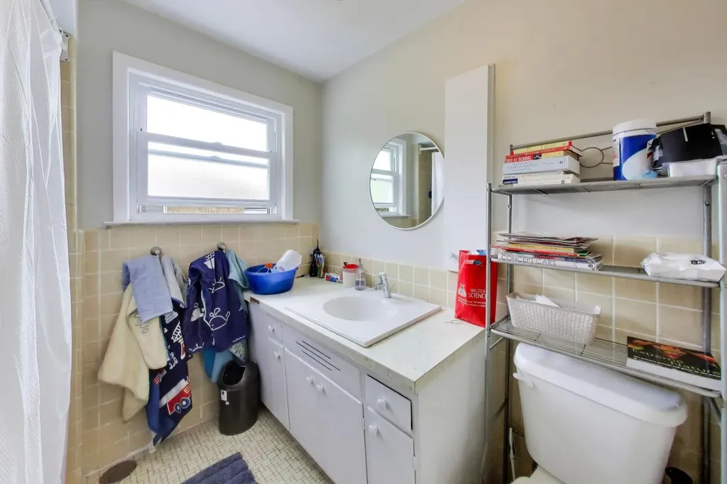 4050 Church Street Skokie IL 60076