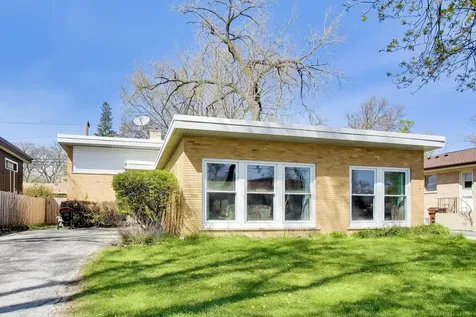 4050 Church Street Skokie IL 60076