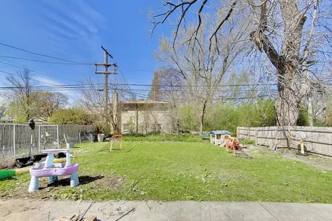 4050 Church Street Skokie IL 60076