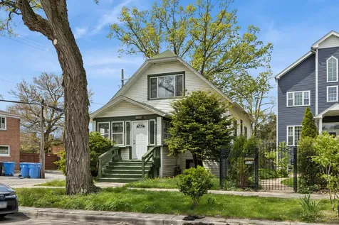 7220 North Hamilton Avenue Chicago IL 60645