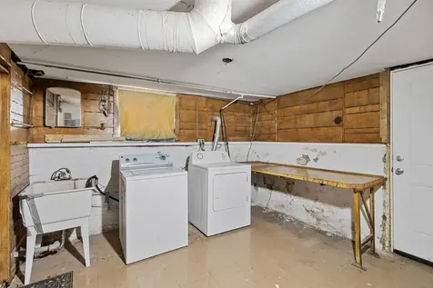 7220 North Hamilton Avenue Chicago IL 60645