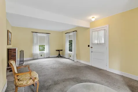 7220 North Hamilton Avenue Chicago IL 60645