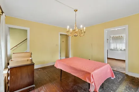 7220 North Hamilton Avenue Chicago IL 60645