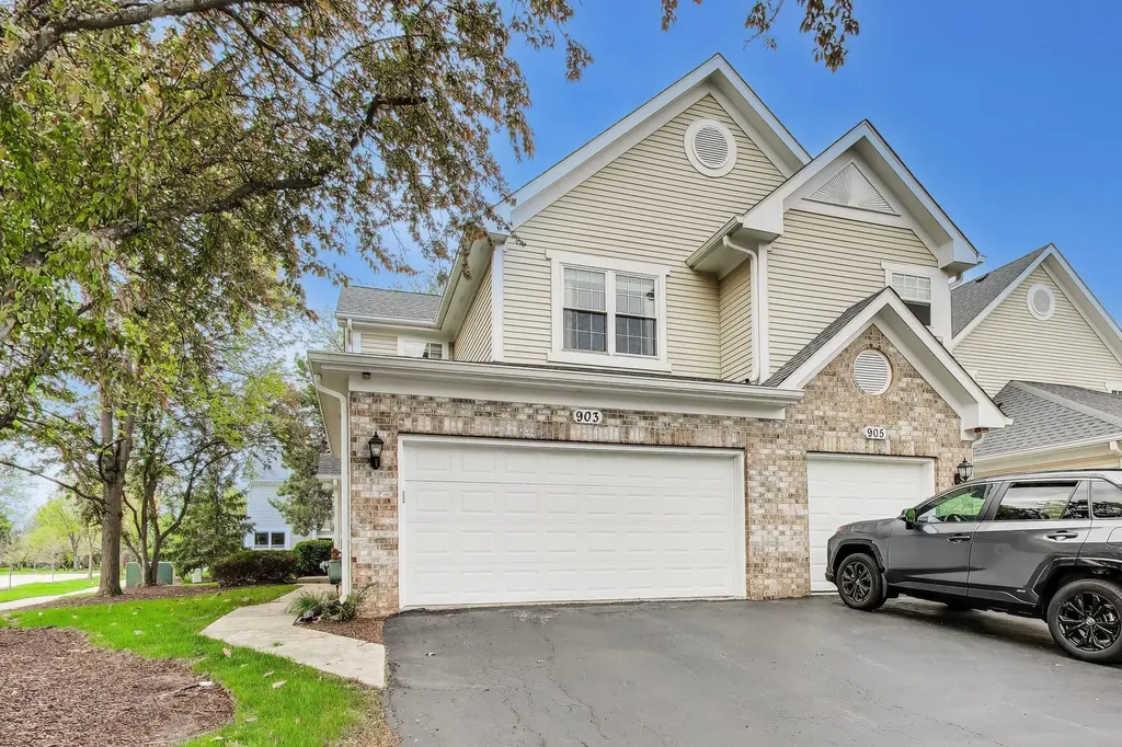 903 Sheridan Circle Naperville IL 60563