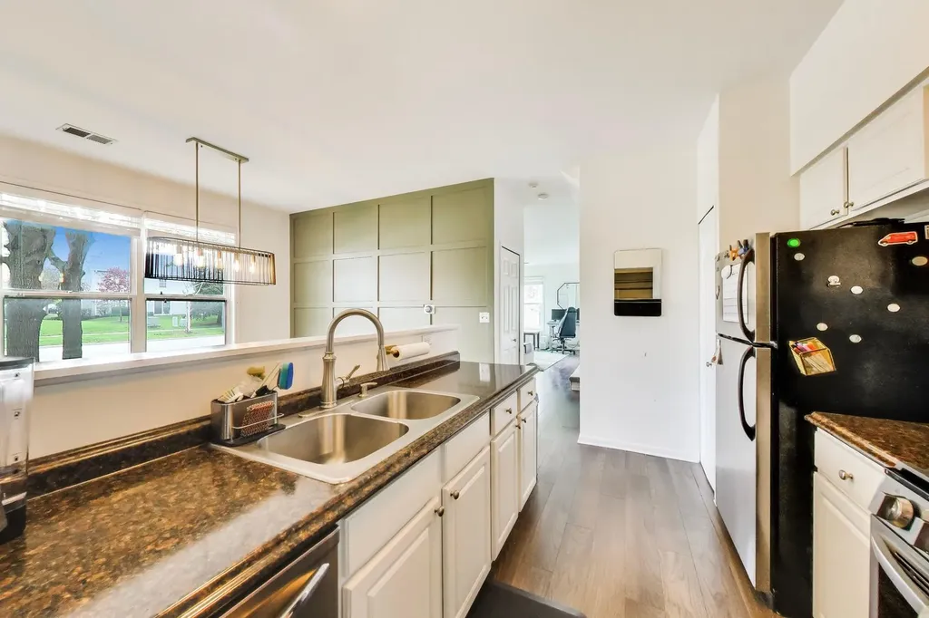 903 Sheridan Circle Naperville IL 60563