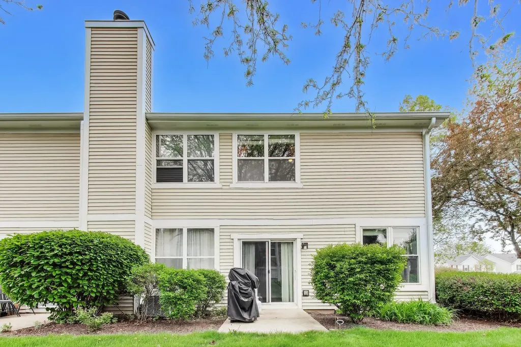 903 Sheridan Circle Naperville IL 60563
