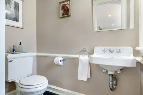 227 Miraflores Avenue Waukegan IL 60087
