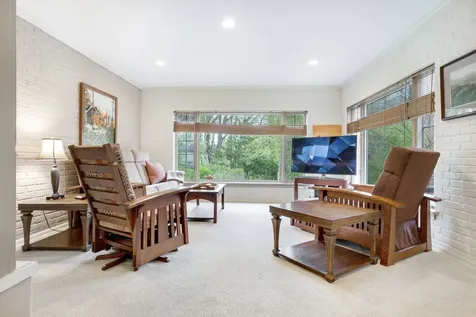 227 Miraflores Avenue Waukegan IL 60087
